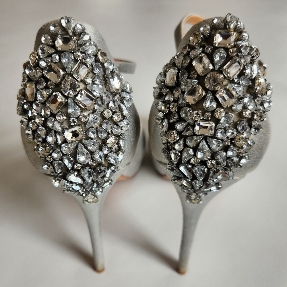 Badgley Mischka peep toe Embellished Pumps - Picture 2 of 13